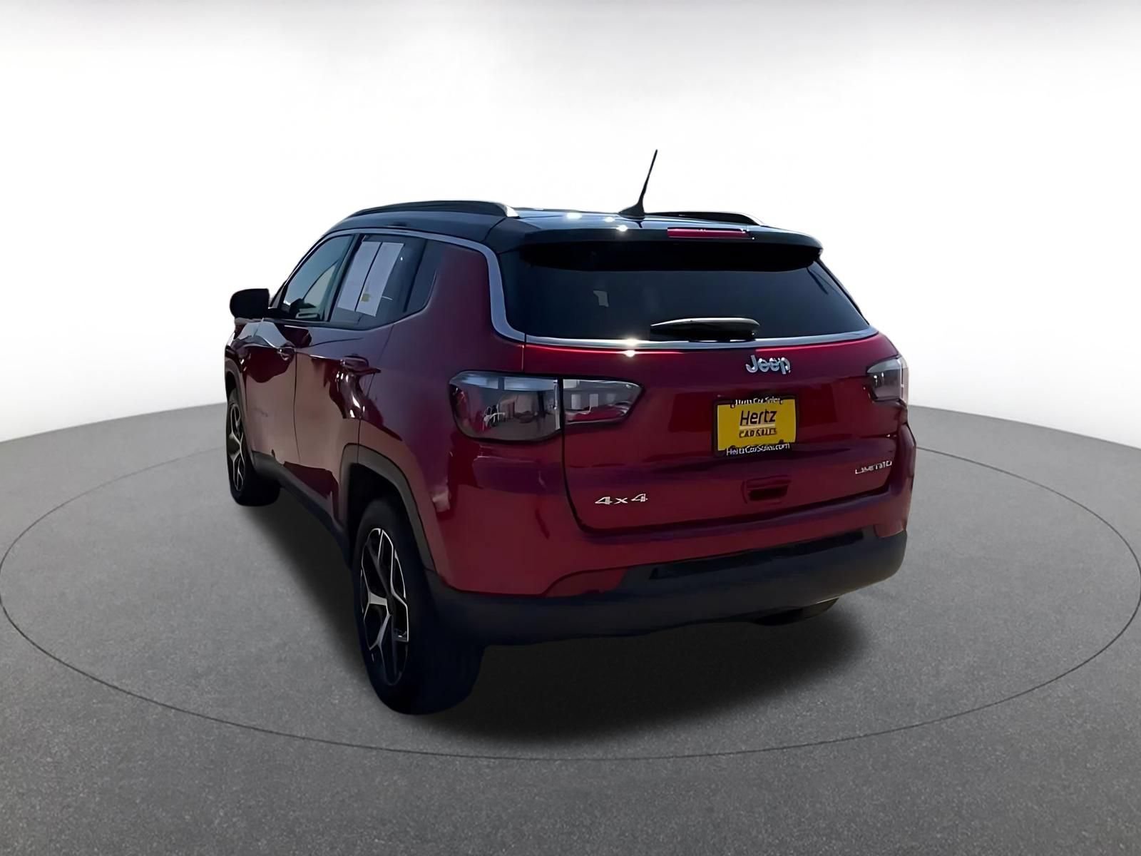 Used 2025 Jeep Compass Limited AWD/4WD image 10