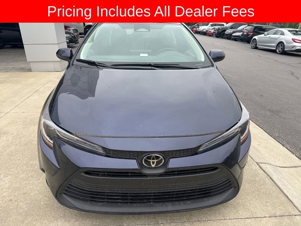 Used 2023 Toyota Corolla LE FWD image 5
