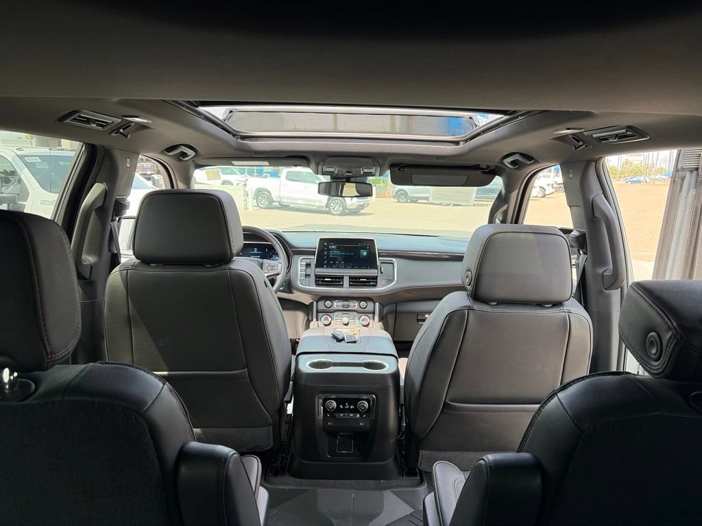 Used 2024 Chevrolet Tahoe RST w/ Luxury Package RWD image 11
