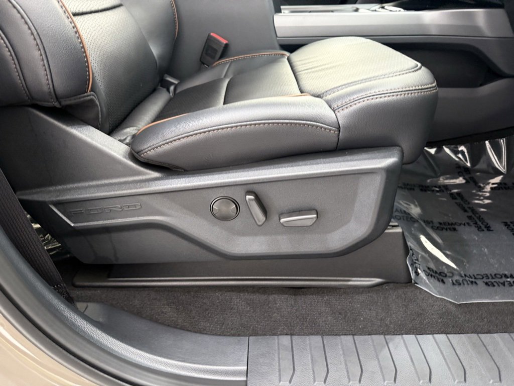 New 2026 Ford F350 4x4 Crew Cab Super Duty image 18