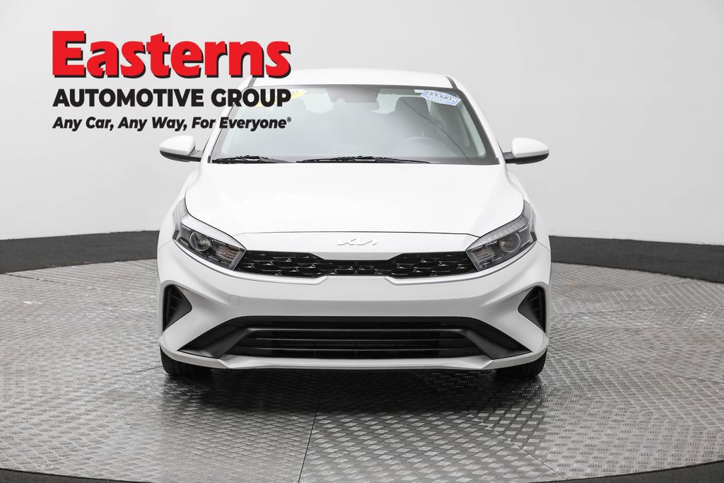 Used 2024 Kia Forte LXS image 2