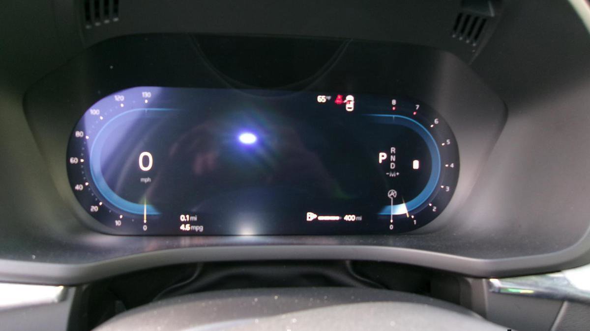 Used 2025 Volvo XC60 B5 Plus image 14