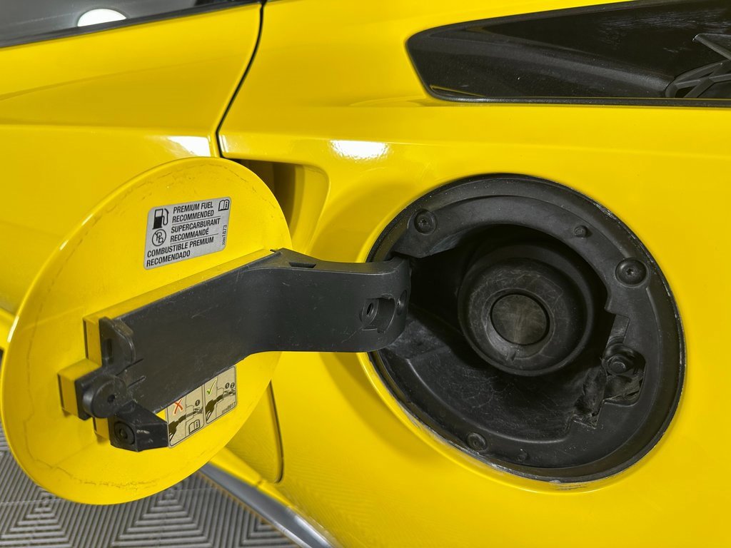 Used 2015 Chevrolet Corvette Stingray Coupe w/ 2LT Preferred Equipment Group image 5