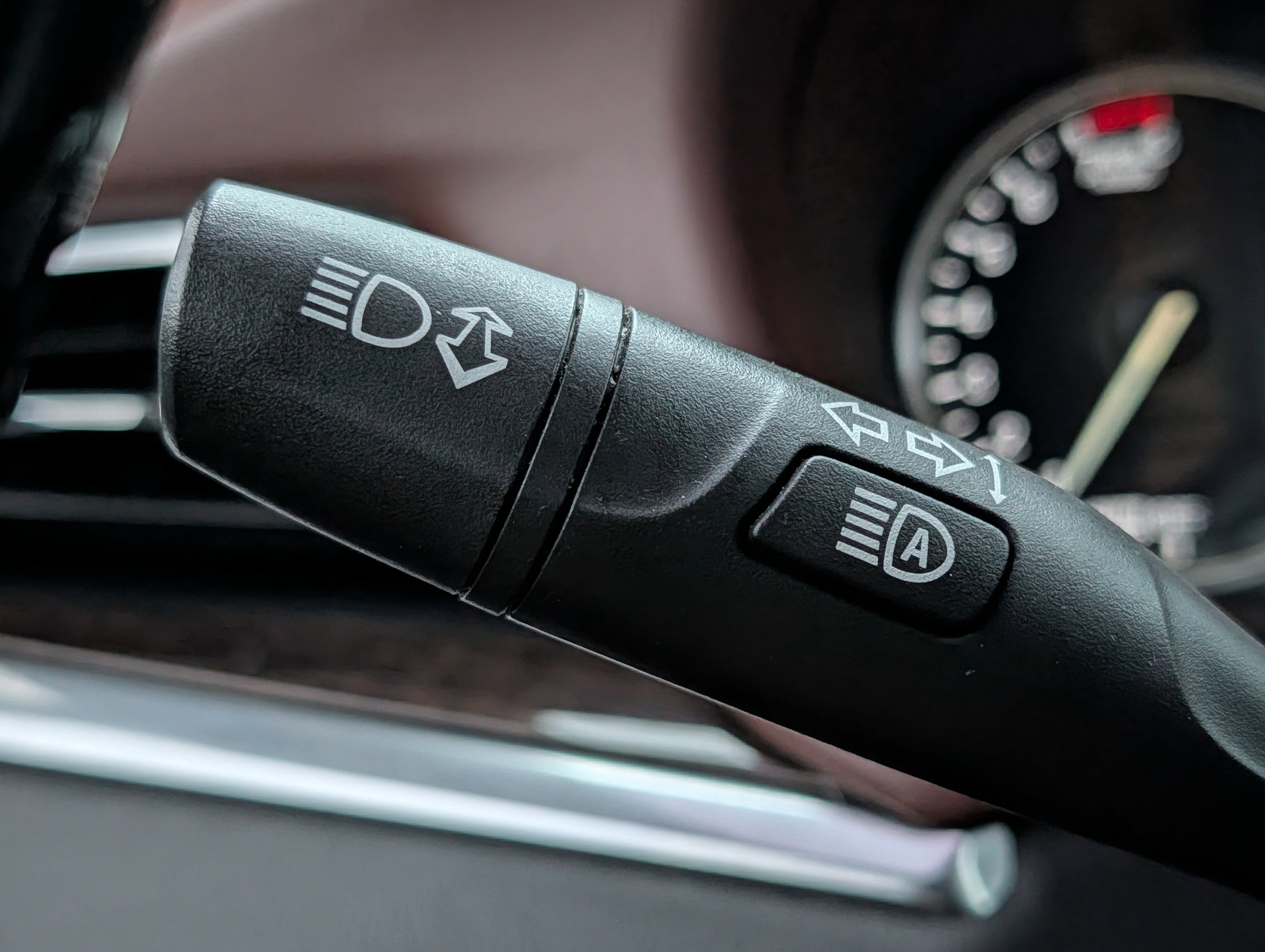 Used 2020 Buick Enclave Avenir w/ Avenir Technology Package image 25