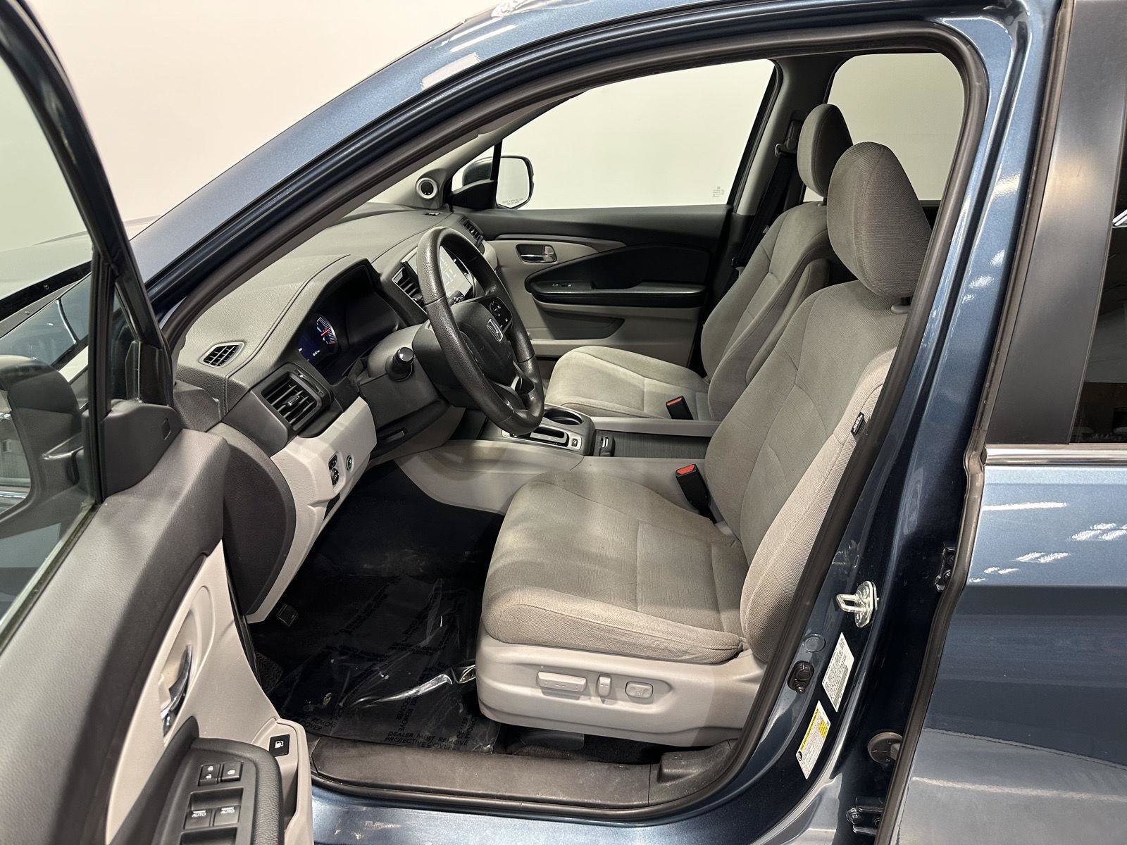 Used 2020 Honda Pilot EX image 11
