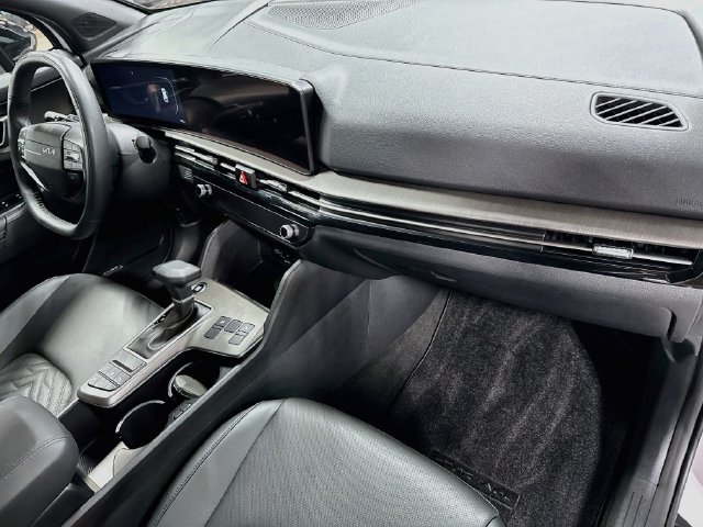 Certified 2026 Kia Sportage X-Line w/ X-Line Technology Package AWD/4WD image 30