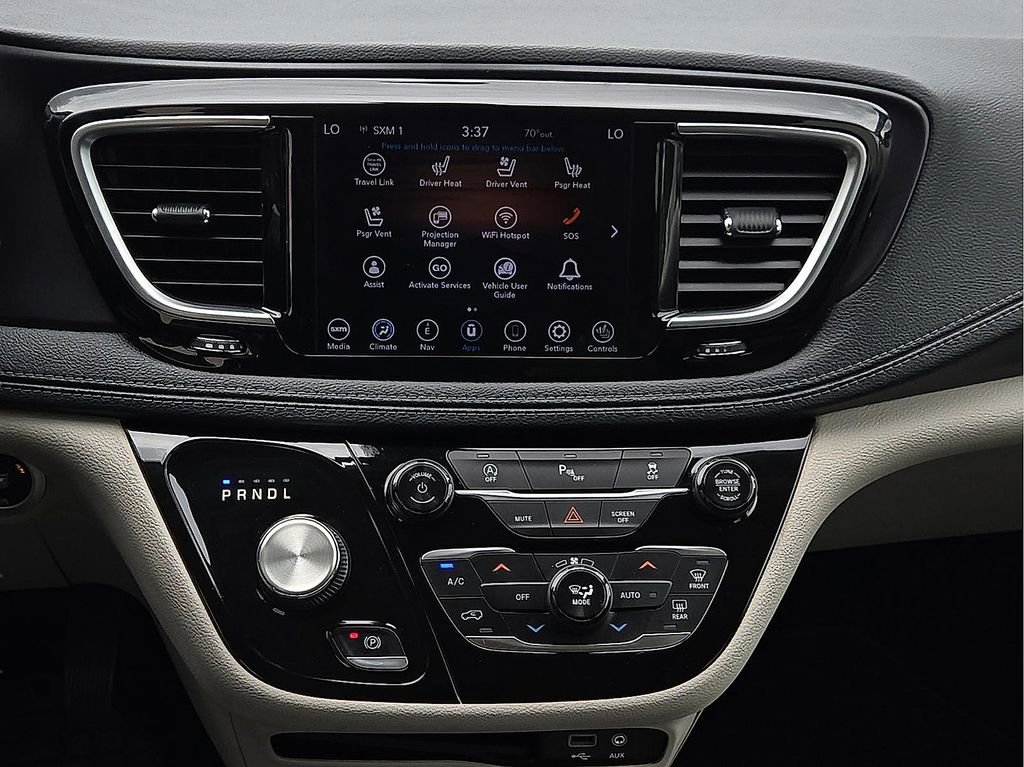 Used 2020 Chrysler Pacifica Limited FWD image 13