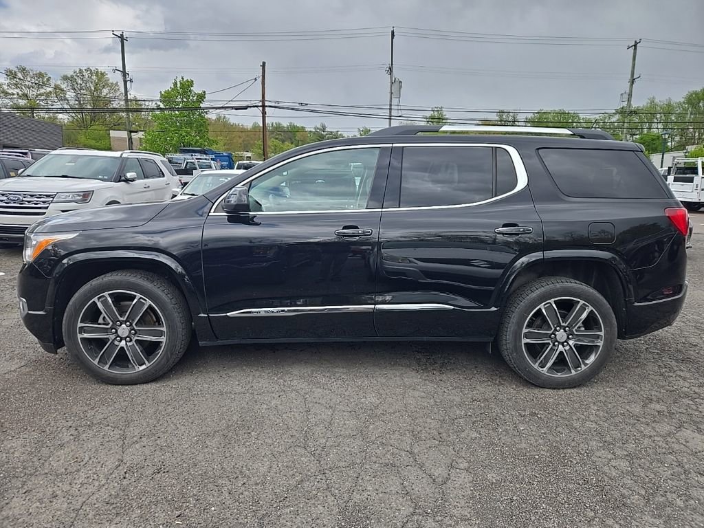 Used 2019 GMC Acadia Denali w/ Technology Package AWD/4WD image 9