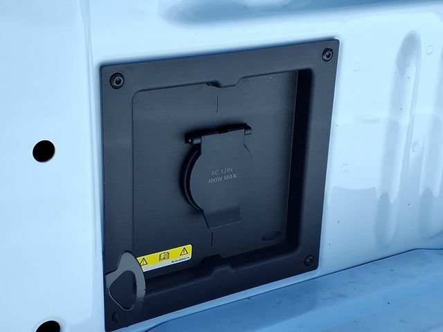 New 2026 Ford F150 XLT w/ Equipment Group 302A MID RWD image 9
