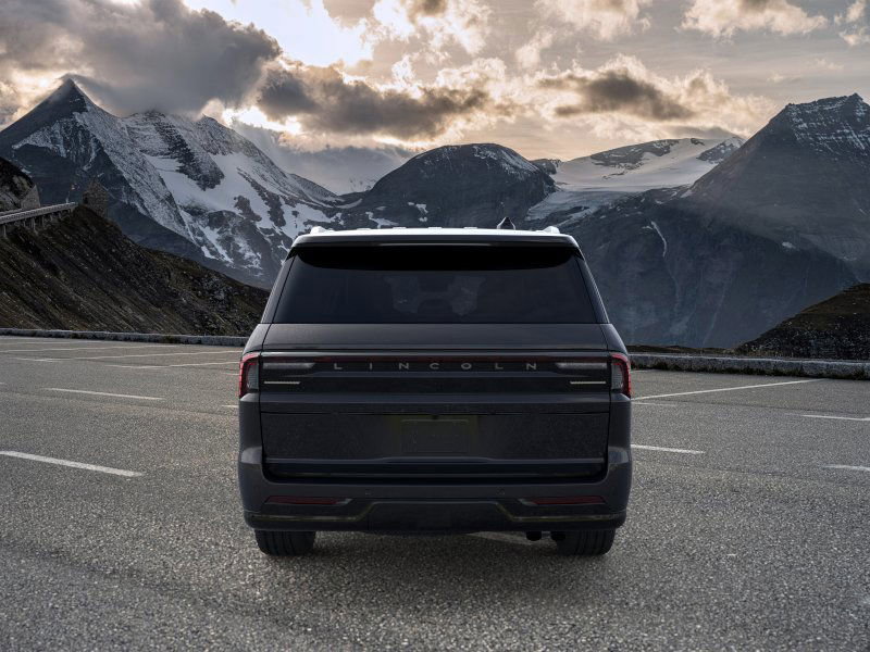 New 2025 Lincoln Navigator L Reserve image 5