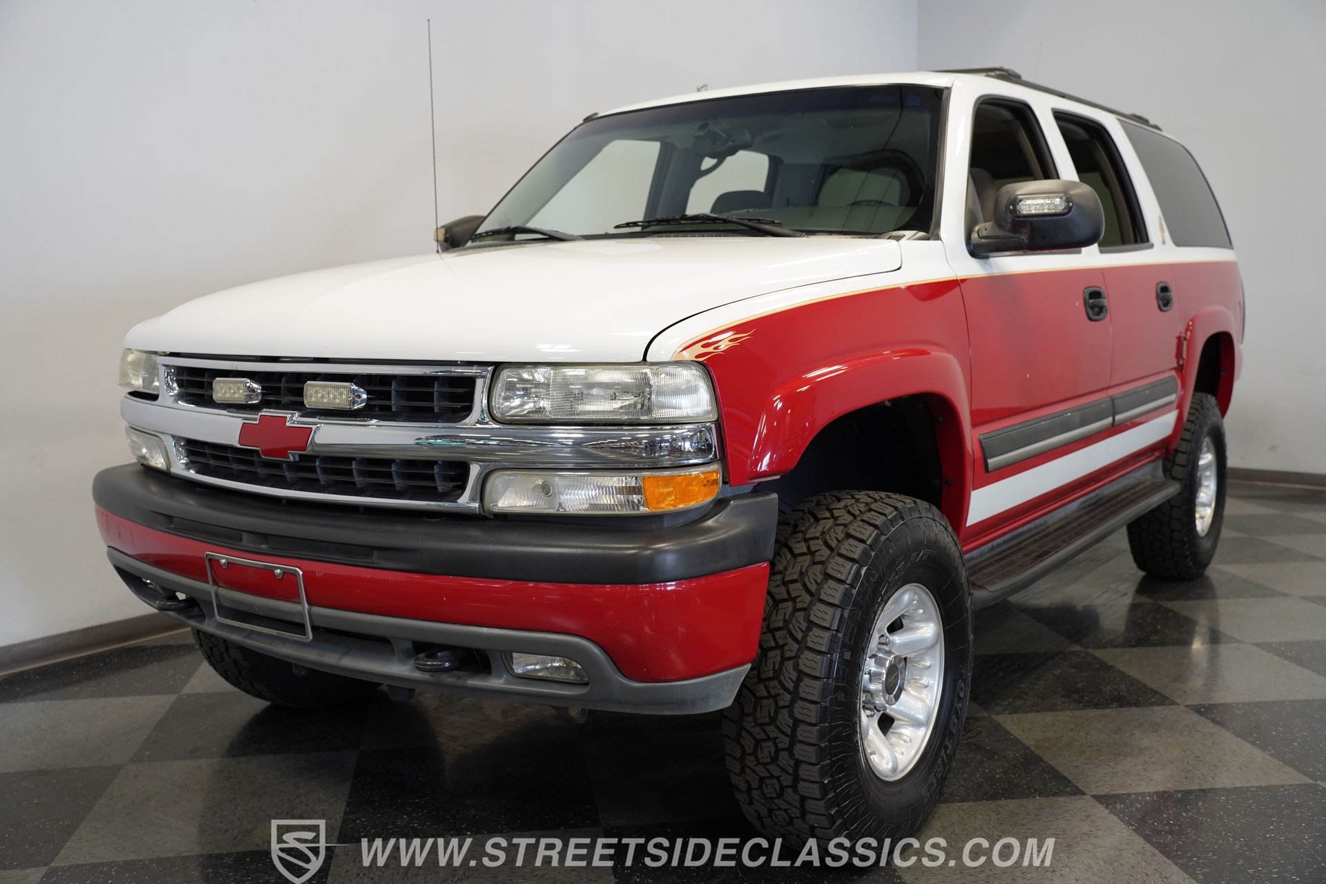 Used 2004 Chevrolet Suburban 2500 LS w/ Suspension Package, Autoride AWD/4WD image 19
