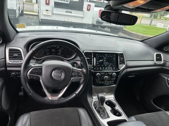 Used 2022 Jeep Grand Cherokee Laredo X RWD image 26