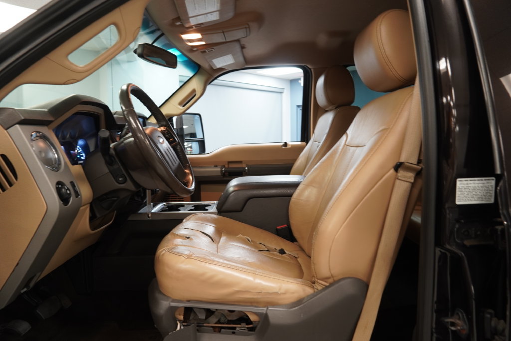 Used 2013 Ford F350 Lariat w/ Lariat Interior Pkg AWD/4WD image 5