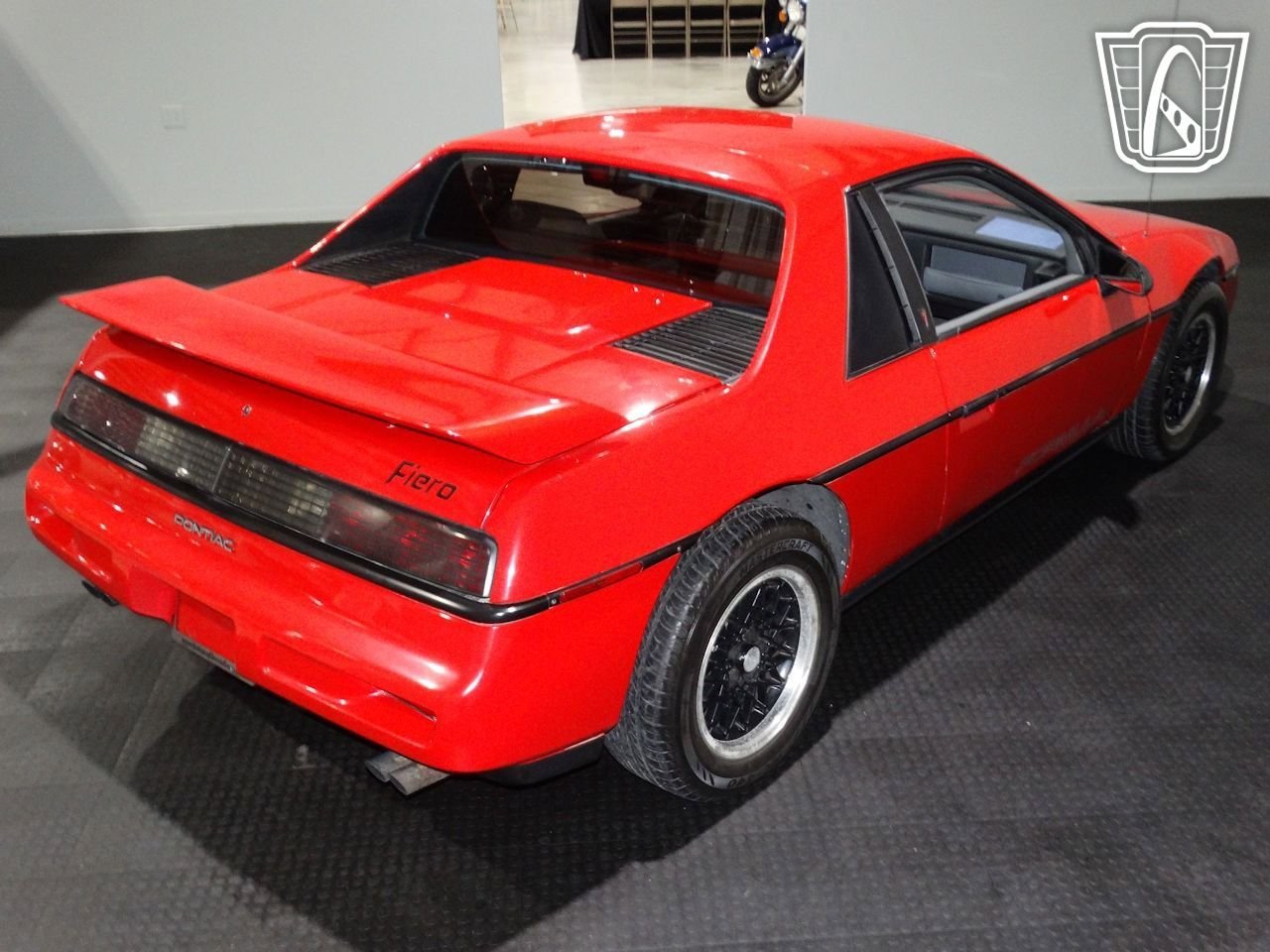 Used 1988 Pontiac Fiero image 17