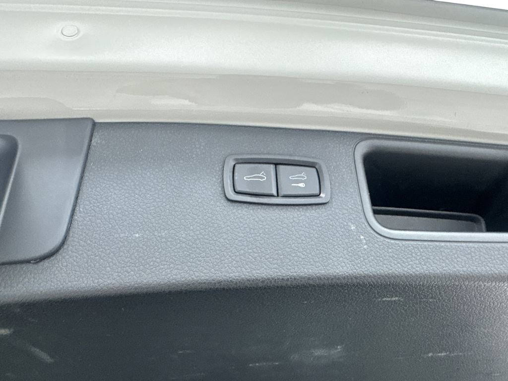 Used 2023 Porsche Macan image 83