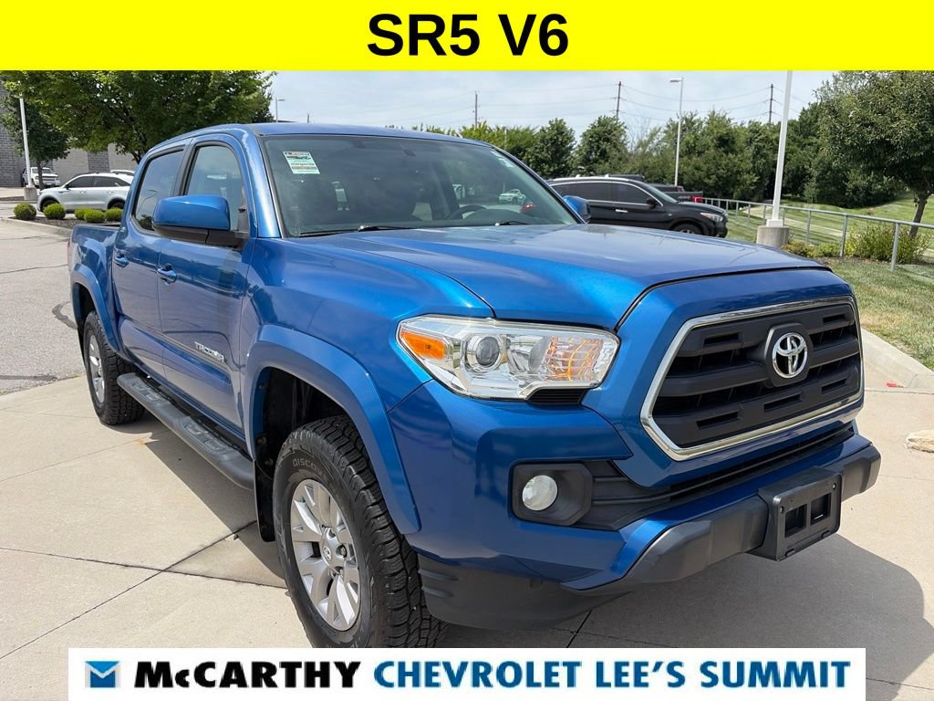 Used 2017 Toyota Tacoma SR5 w/ Tow Package AWD/4WD image 2
