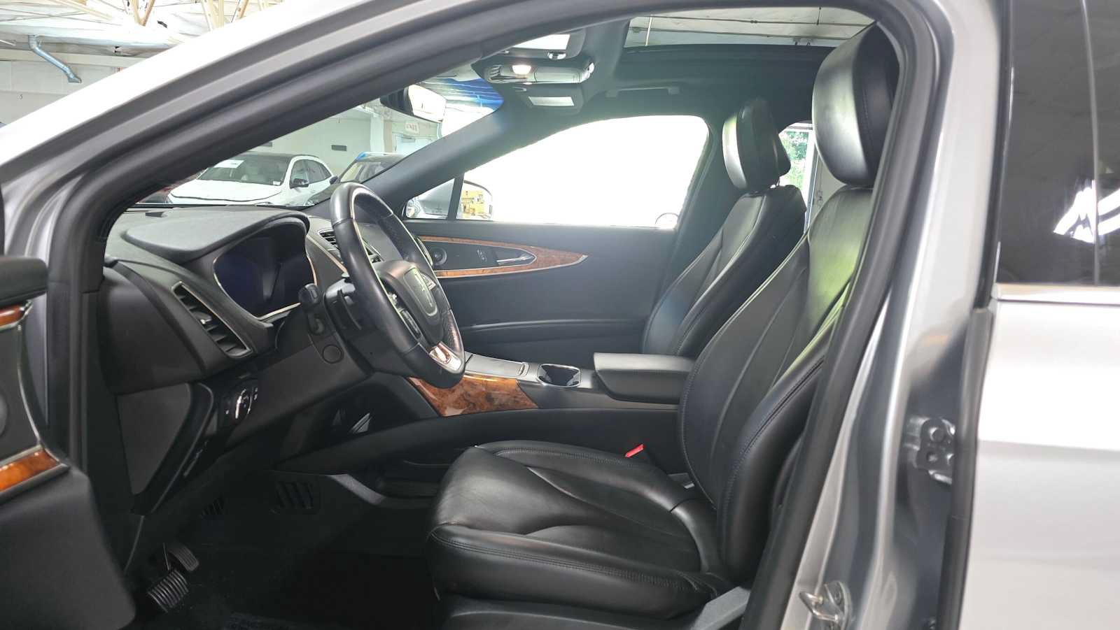 Used 2020 Lincoln Nautilus Reserve FWD image 20