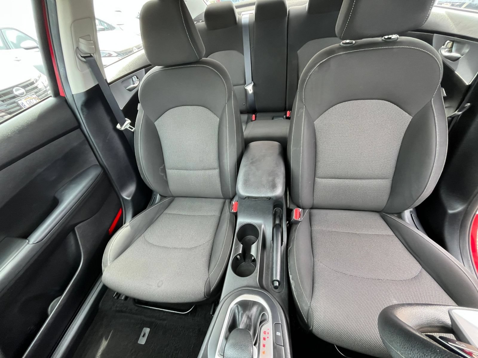 Used 2024 Kia Forte LXS FWD image 33