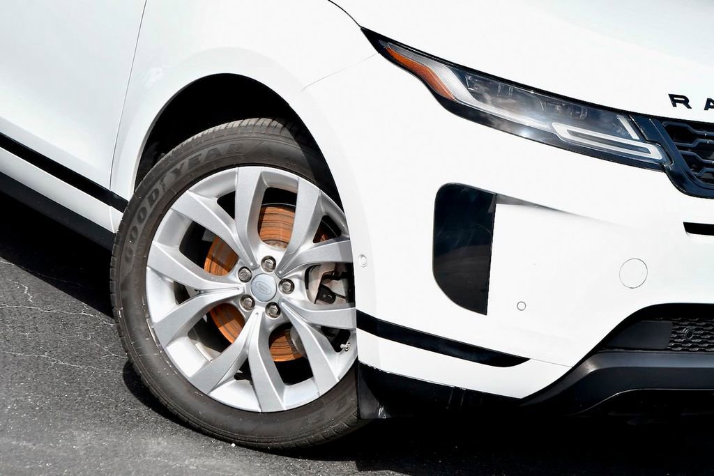 Used 2020 Land Rover Range Rover Evoque SE image 3