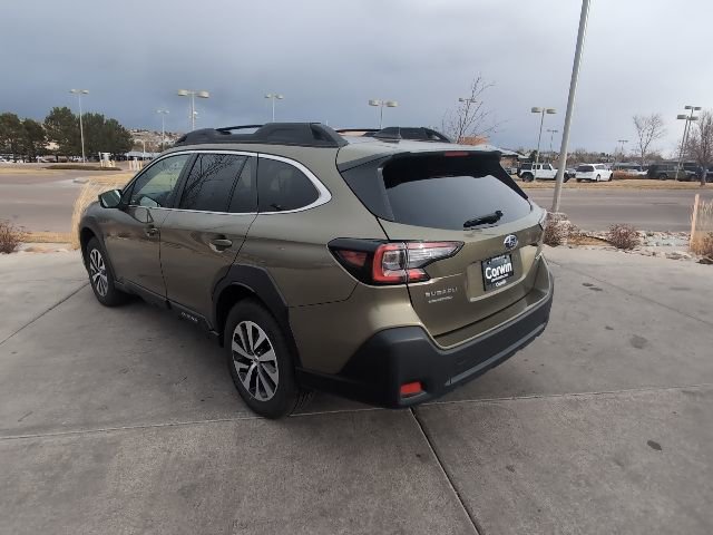 Used 2025 Subaru Outback Premium image 5