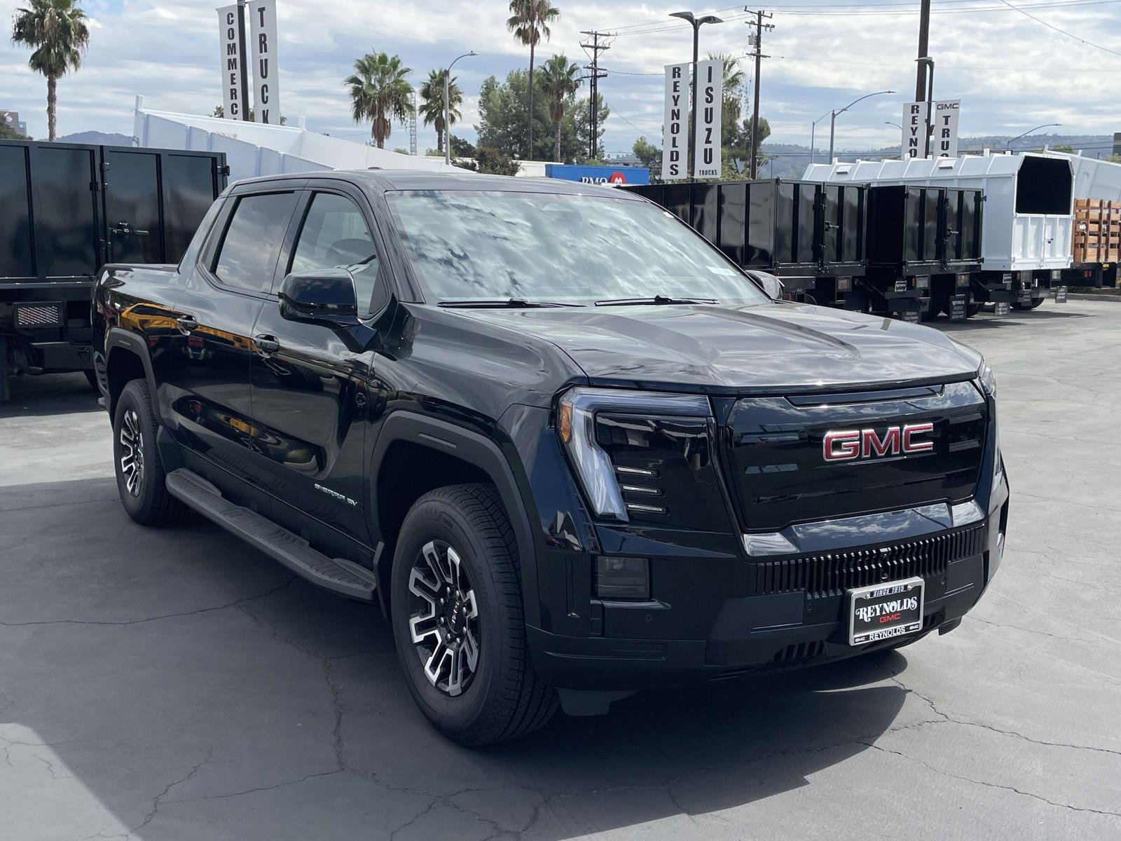 New 2026 GMC Sierra EV Elevation image 3