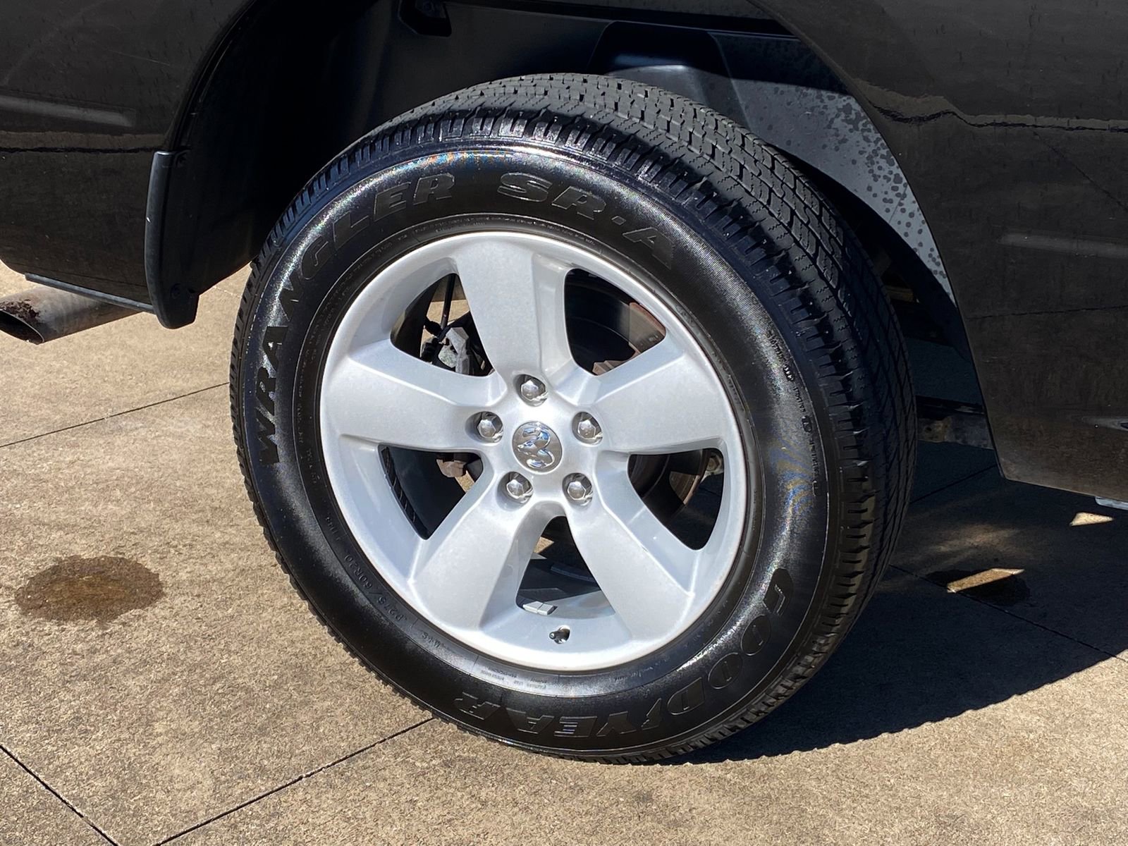 Used 2023 RAM 1500 Classic SLT image 8