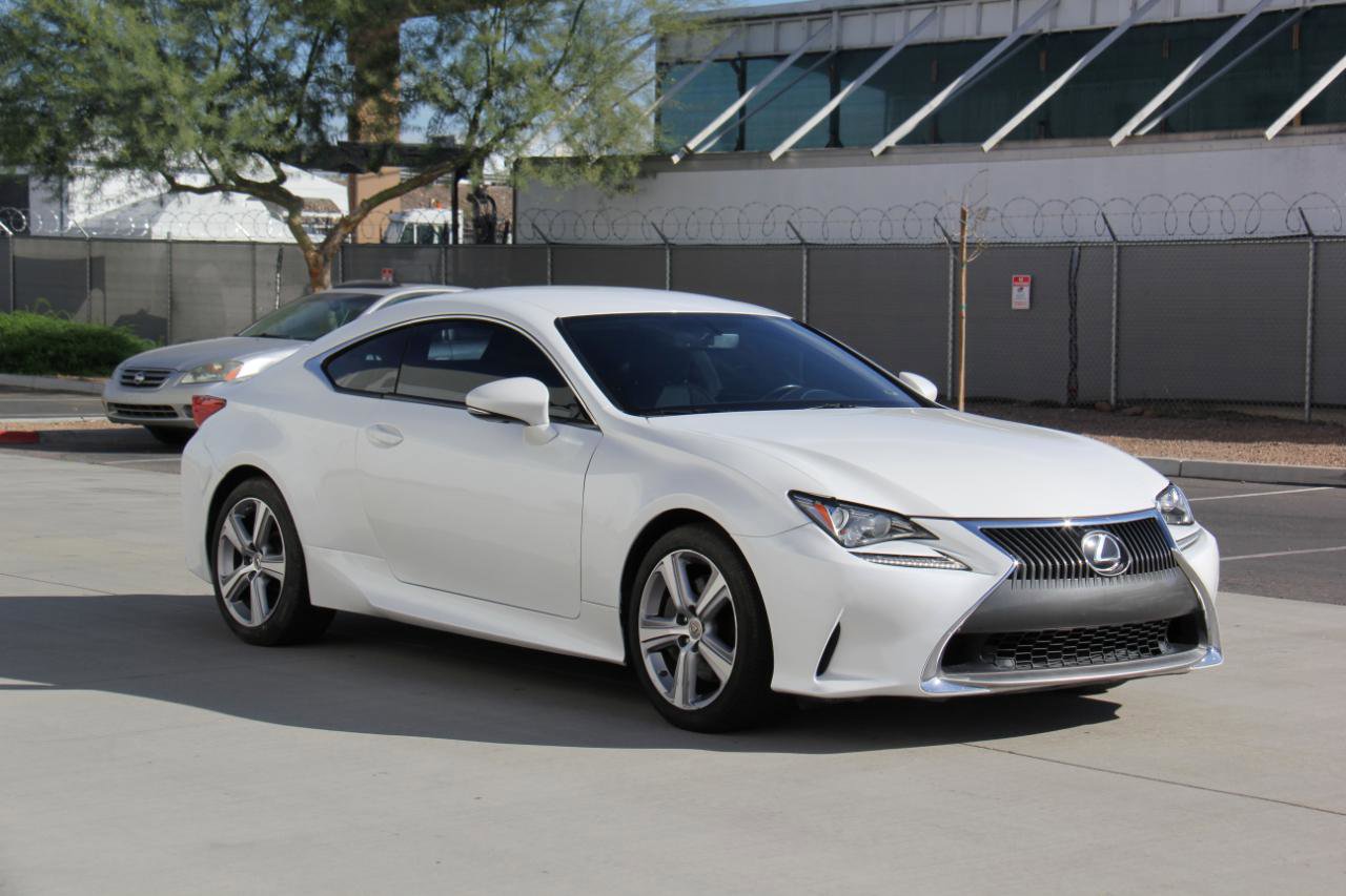 Used 2016 Lexus RC 200t image 3
