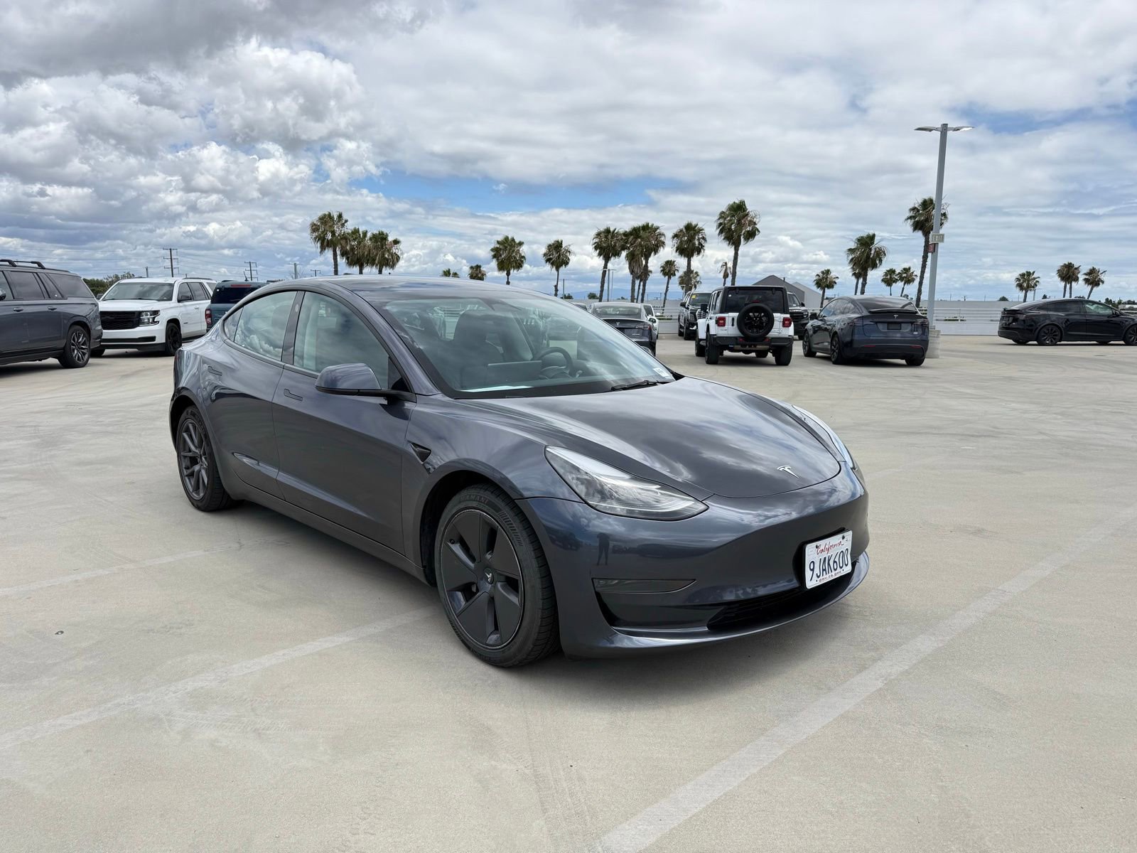Used 2023 Tesla Model 3 Standard Range RWD image 4