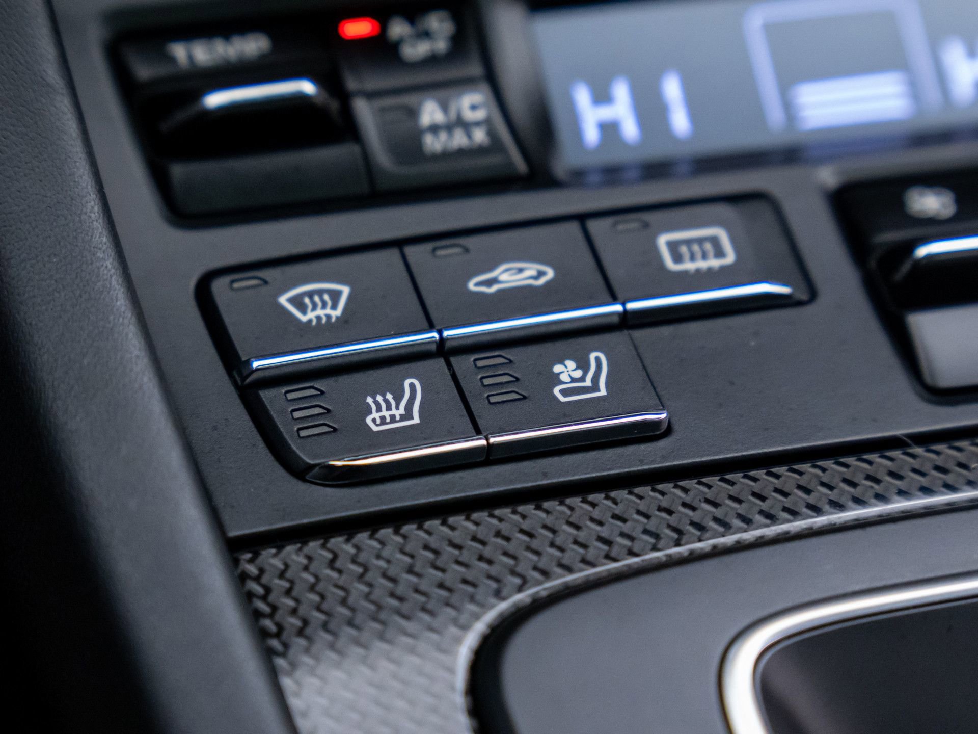 Used 2014 Porsche 911 Turbo S image 28