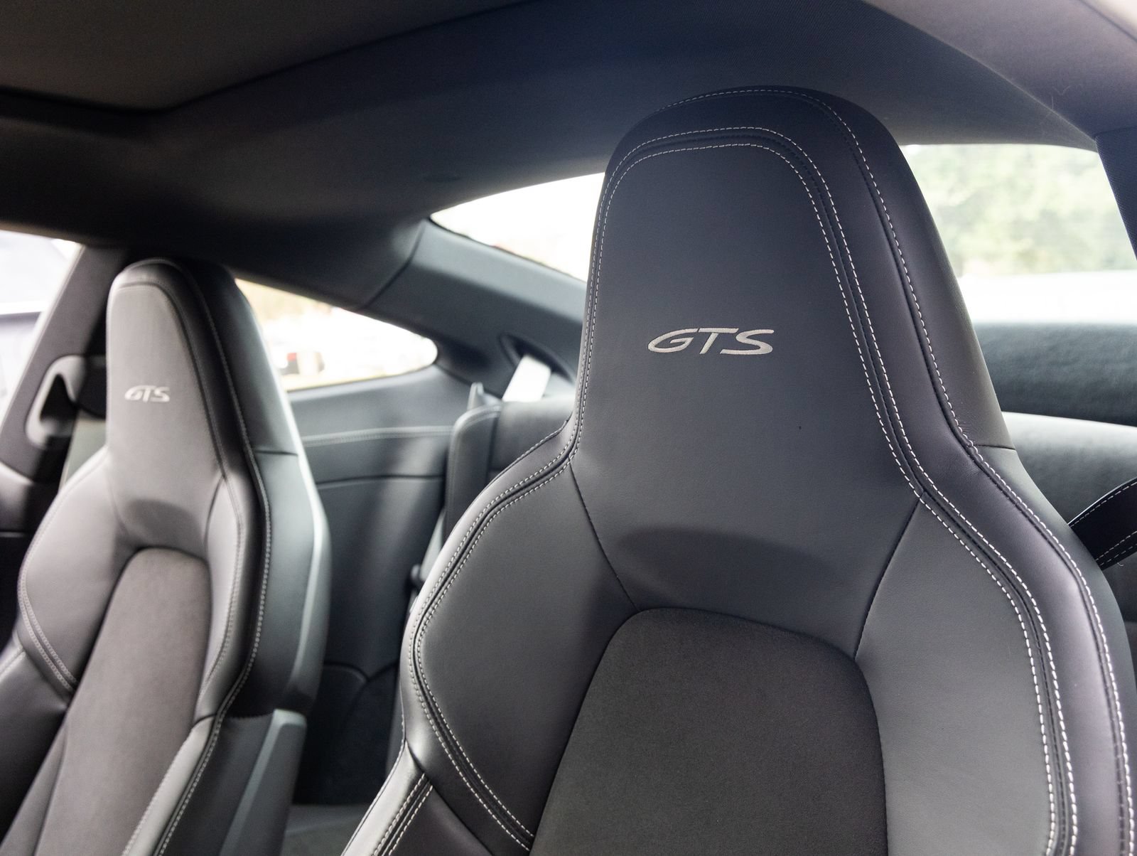 Certified 2023 Porsche 911 Carrera GTS RWD image 23