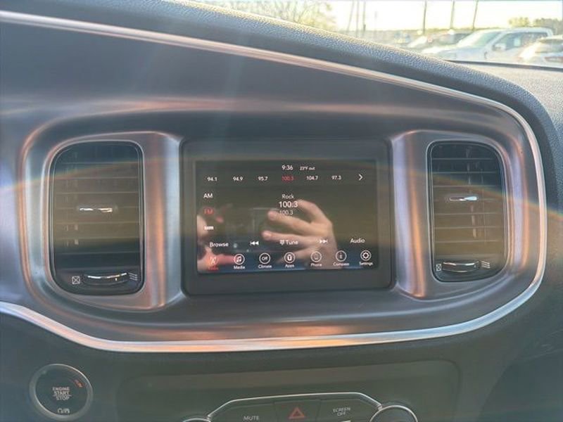 Used 2020 Dodge Charger SXT w/ Blacktop Package RWD image 8