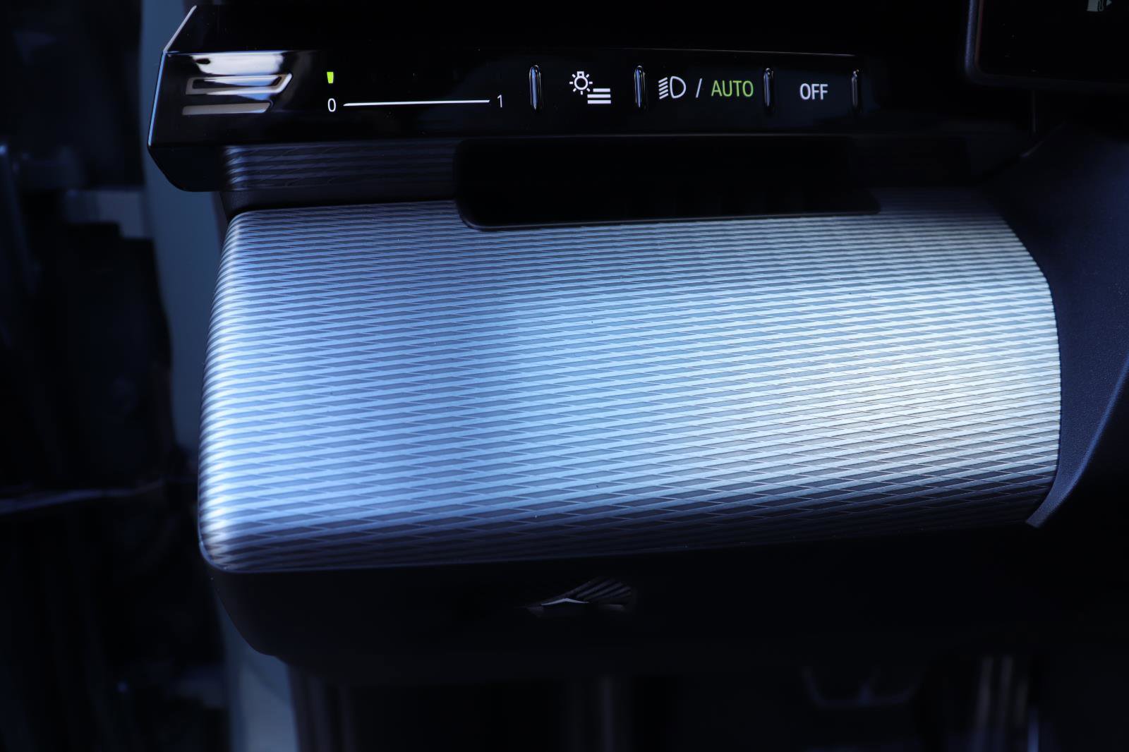 Used 2025 BMW 530i 530i w/ M Sport Package image 28