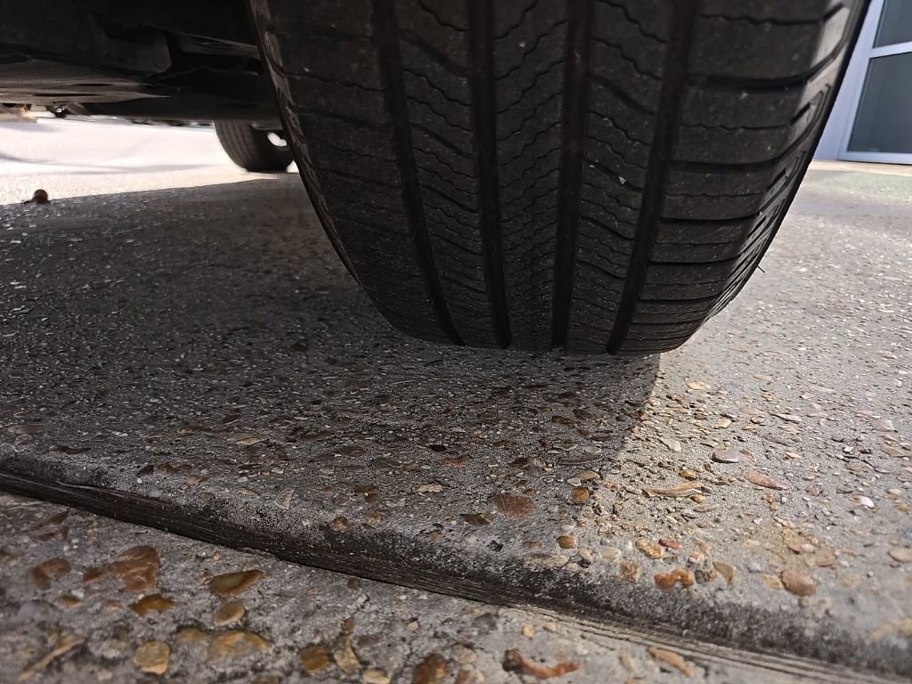 Used 2024 Toyota Highlander XLE image 44