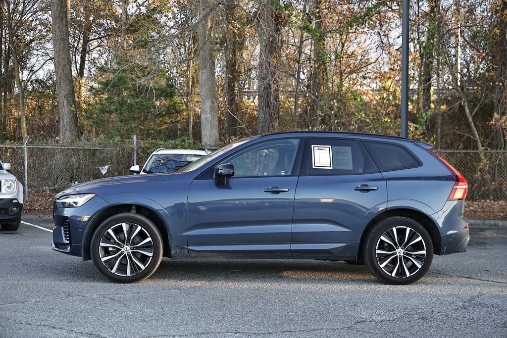 Used 2024 Volvo XC60 B5 Plus image 2