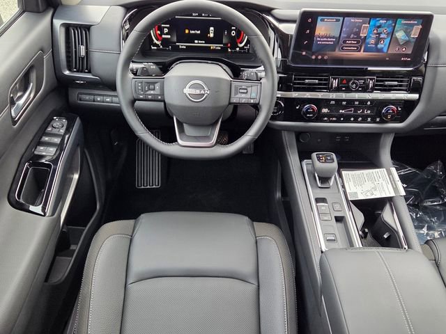 New 2026 Nissan Pathfinder SL image 7