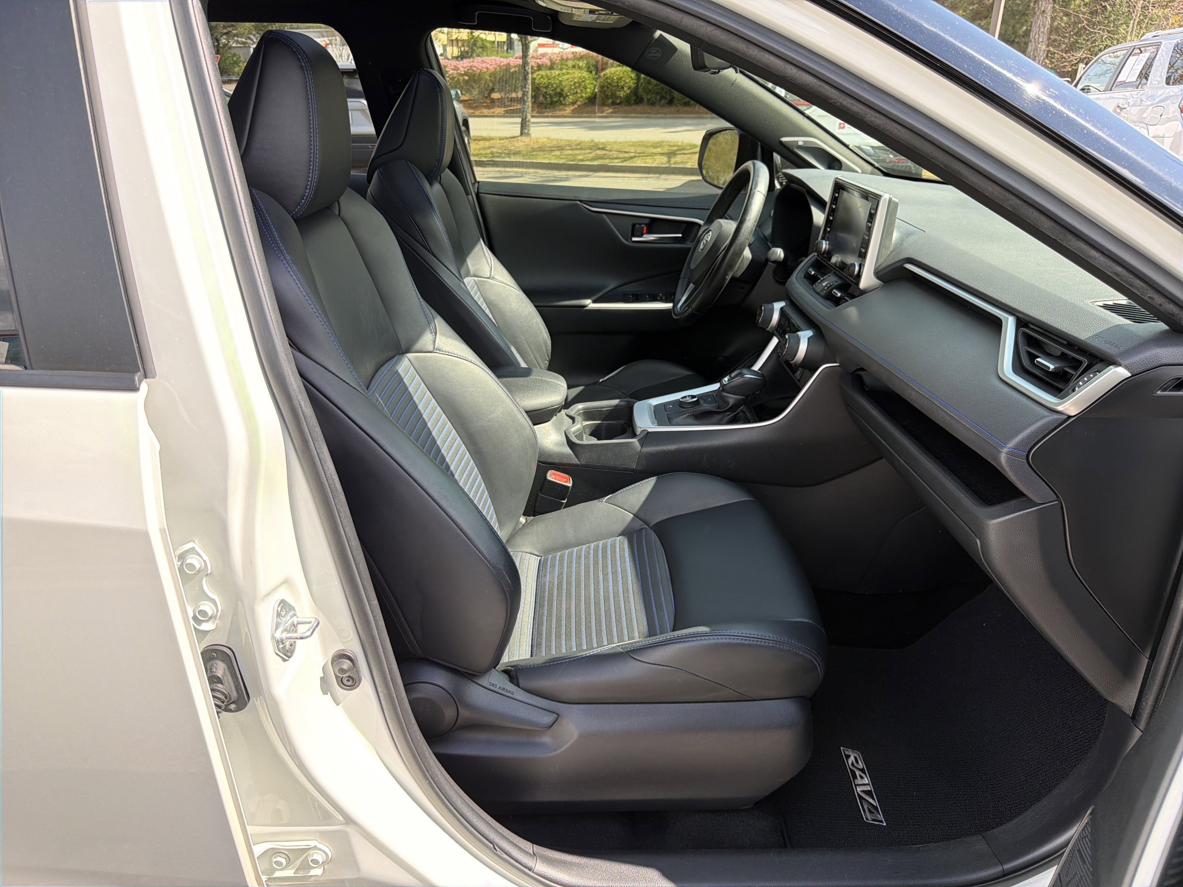 Used 2020 Toyota RAV4 XSE image 25