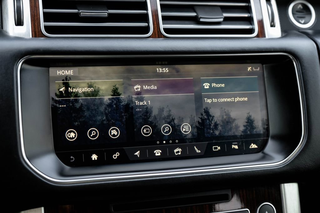 Used 2017 Land Rover Range Rover Supercharged image 26