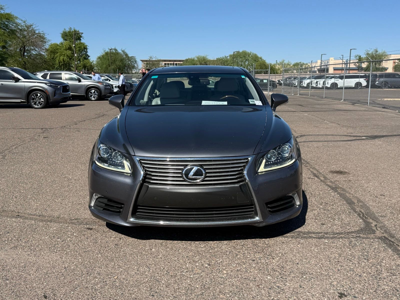Used 2013 Lexus LS 460 AWD w/ Comfort Pkg image 2