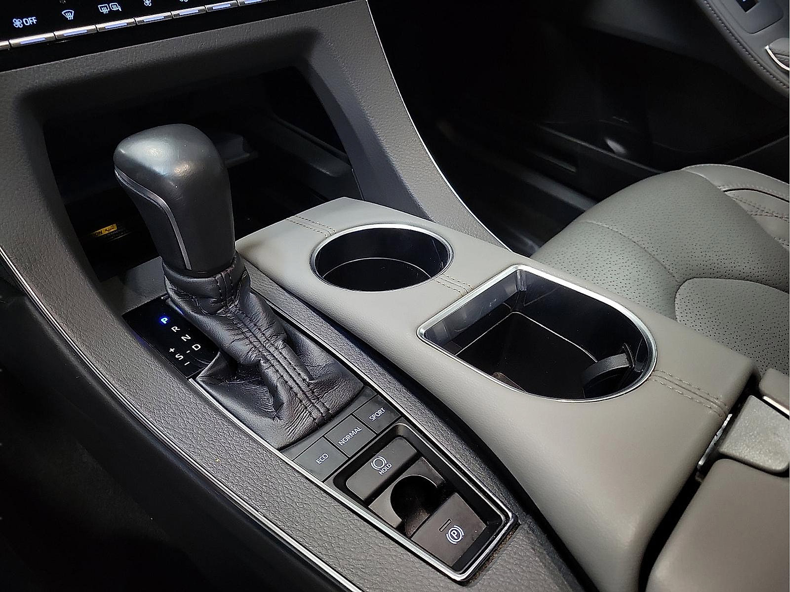 Certified 2021 Toyota Avalon Limited w/ Advanced Safety Package AWD/4WD image 18