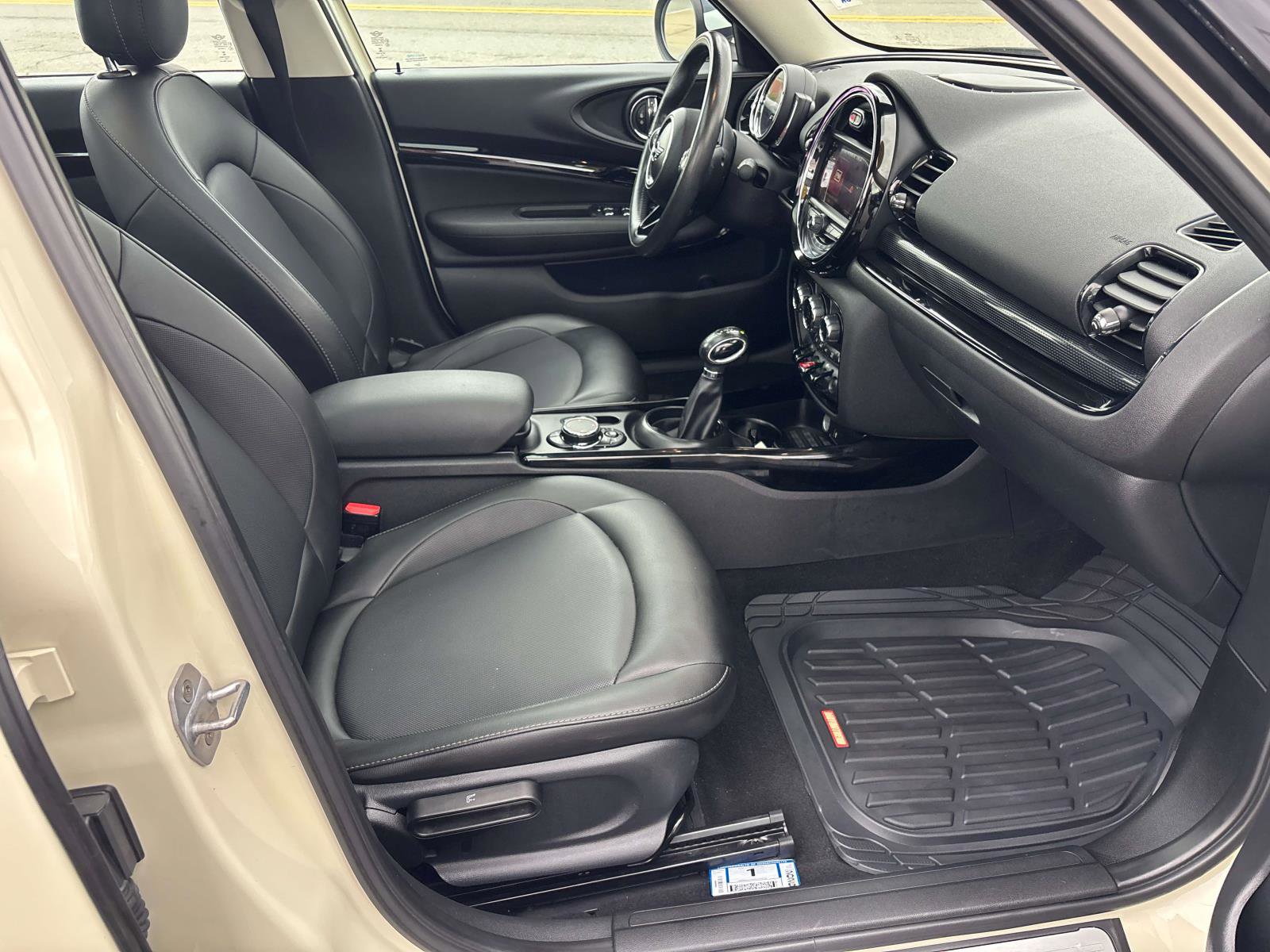 Used 2019 MINI Cooper Clubman ALL4 image 15