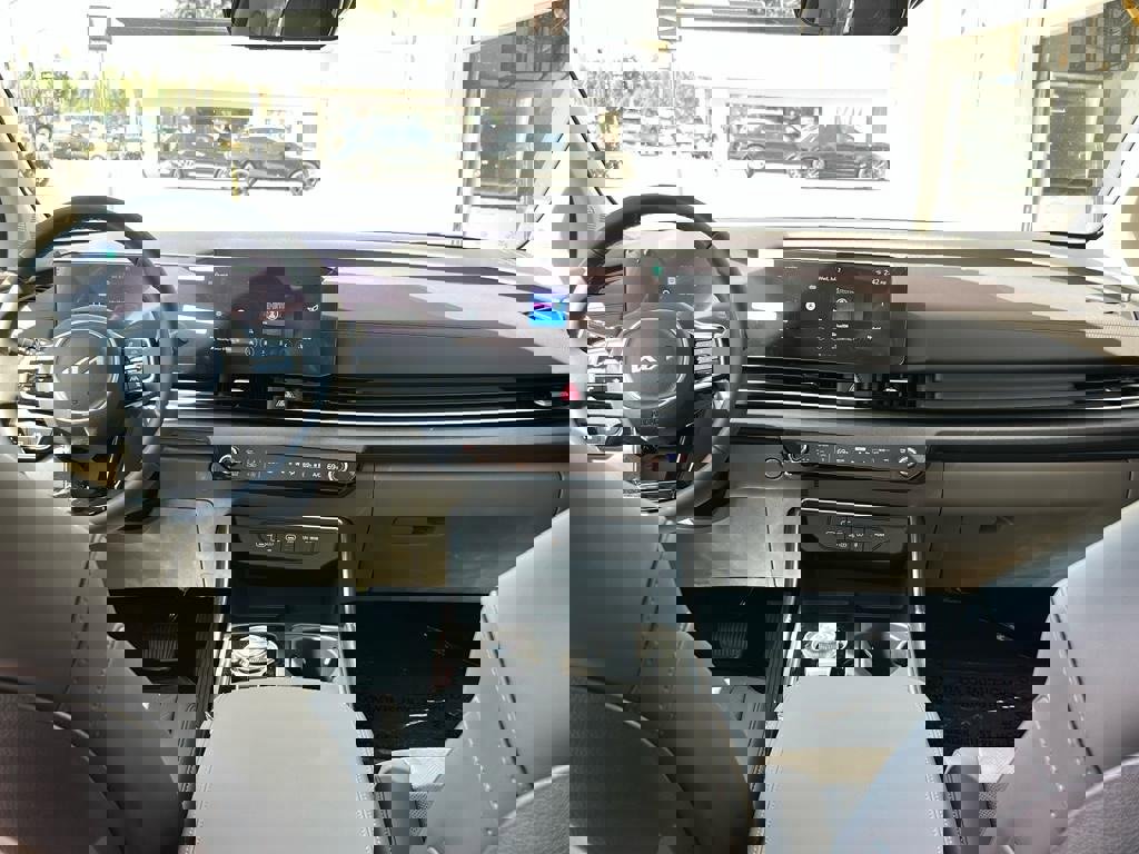 New 2026 Kia Carnival SX image 18