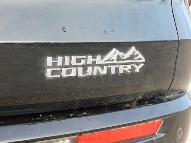 Used 2025 Chevrolet Traverse High Country w/ LPO, Floor Liner Package image 48