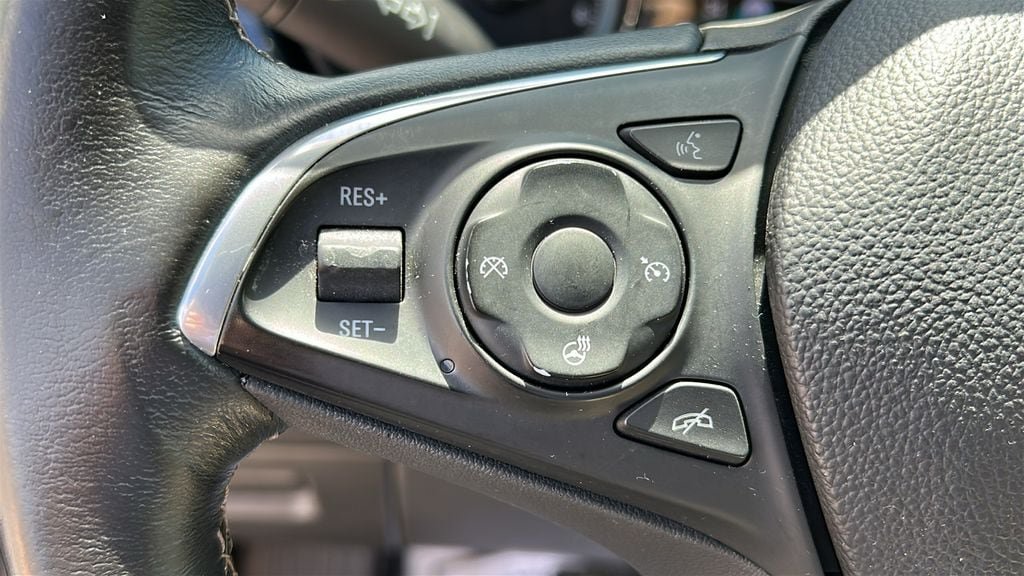 Used 2017 Buick Envision Essence w/ LPO, Hit The Road Package AWD/4WD image 14