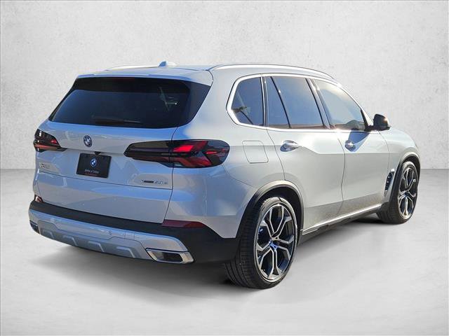 New 2026 BMW X5 xDrive50e AWD/4WD image 2