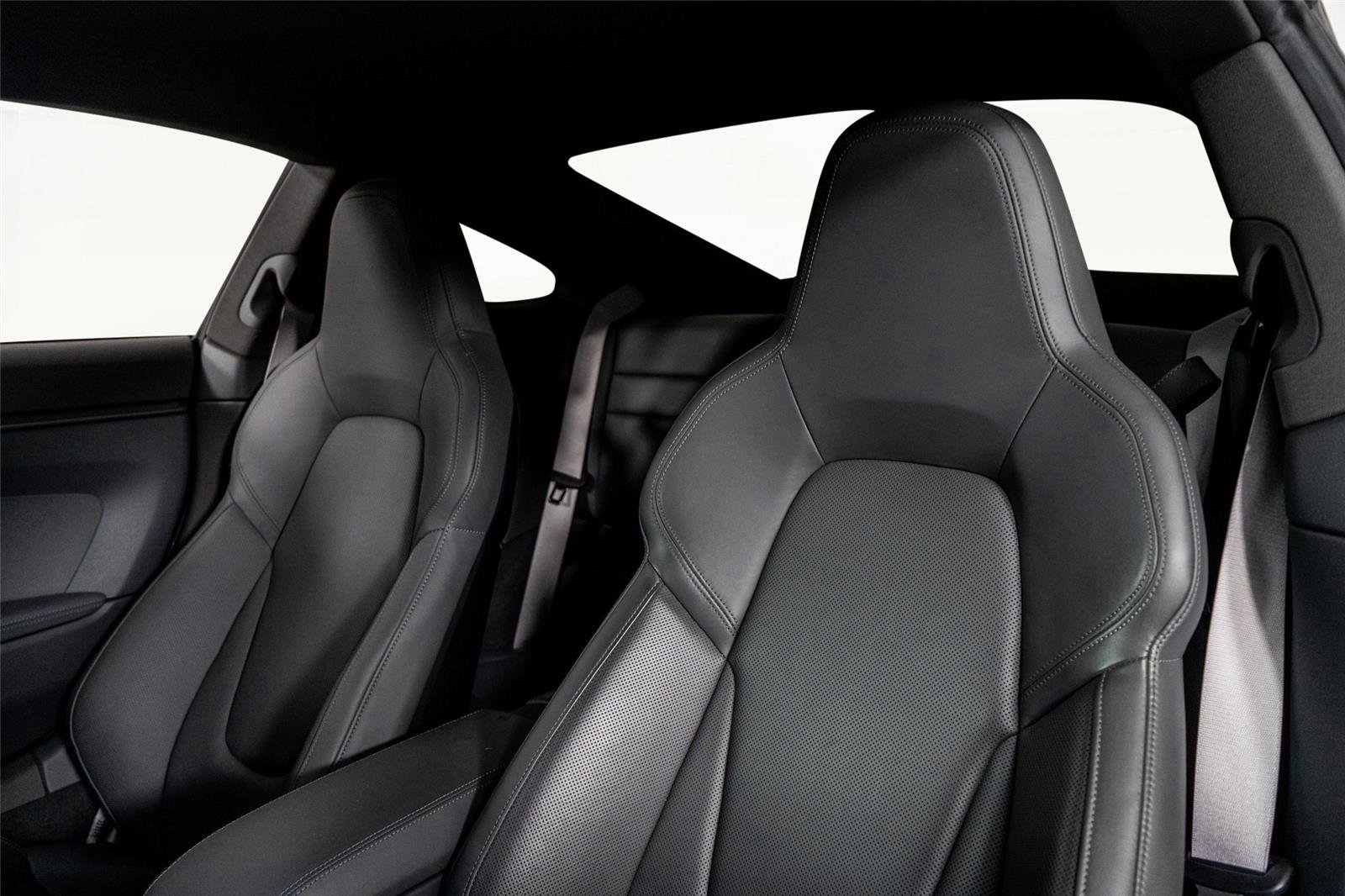 Used 2021 Porsche 911 Carrera S image 4