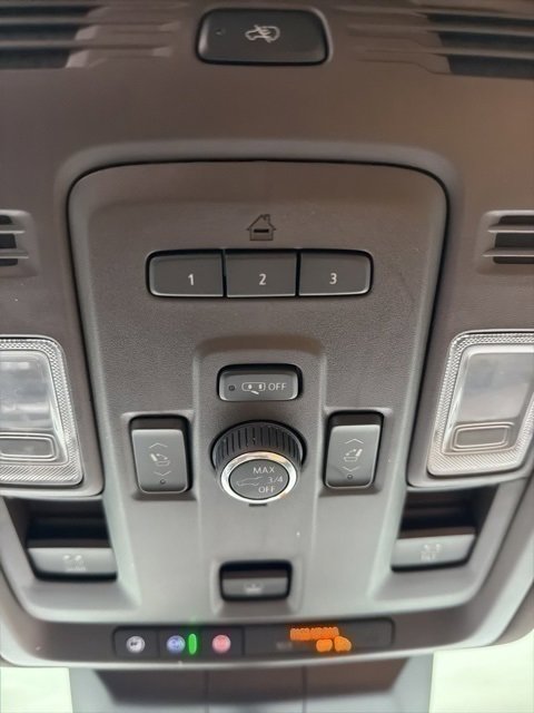 Used 2024 Cadillac Escalade Sport w/ LPO, ONYX Package image 19