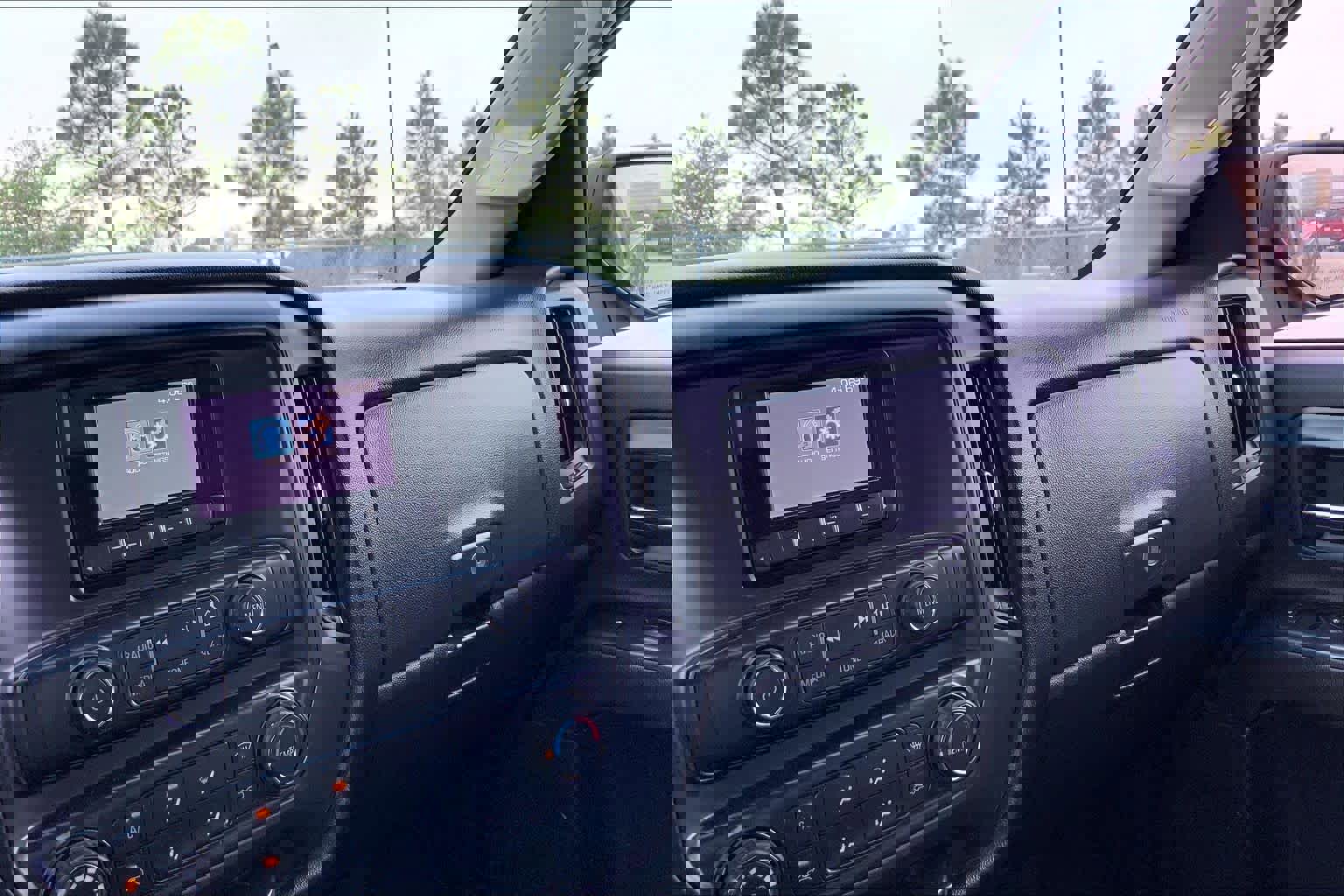 Used 2015 Chevrolet Silverado 1500 W/T image 31