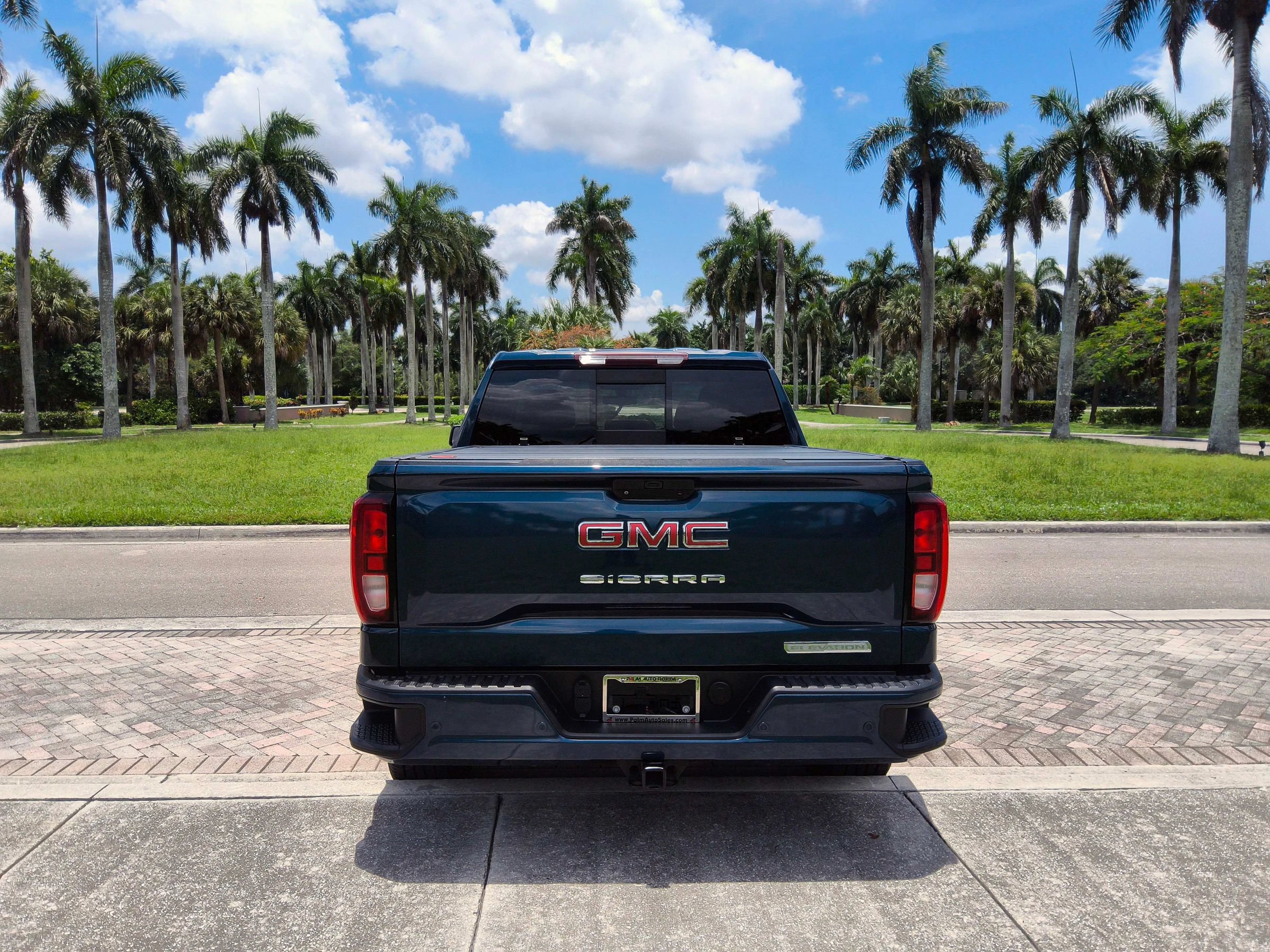 Used 2021 GMC Sierra 1500 Elevation w/ Preferred Package AWD/4WD image 14