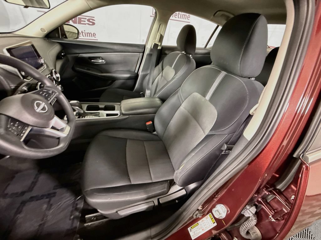 Used 2024 Nissan Sentra SV FWD image 24