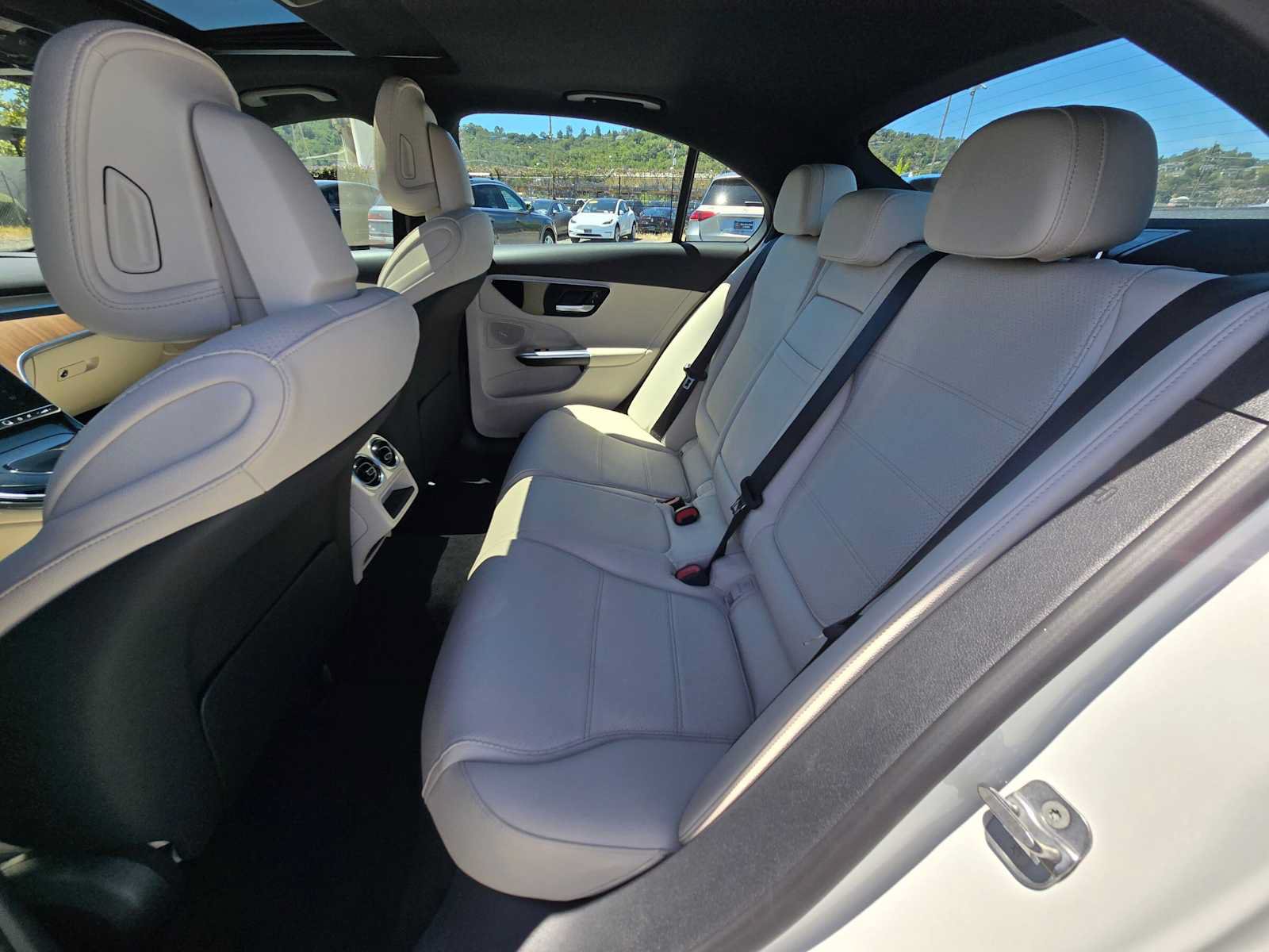 Used 2024 Mercedes-Benz C 300 Sedan image 16